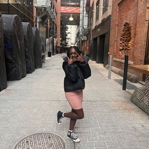 Meet your Posher, Aleya